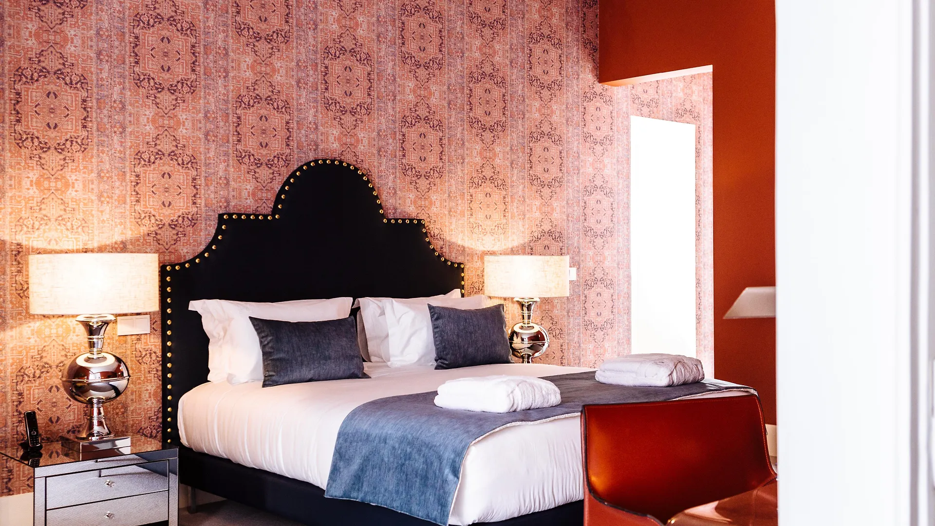 Dear Lisbon - Gallery House